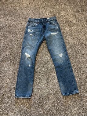 Levi's women's Blue Distressed Straight Jeans